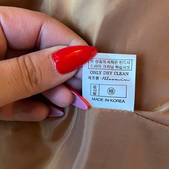 Vintage Wool Caramel Colored Coat , Circa 1990s - Picture 12 of 17